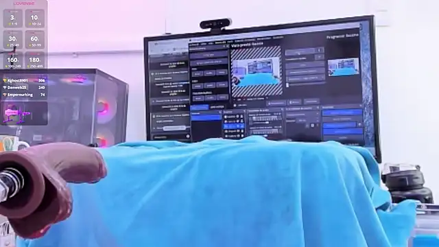 naty girl  online show from October 10, 2025, 12:50 pm