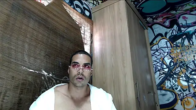 Justin Frank online show from September 29, 2025, 4:34 pm