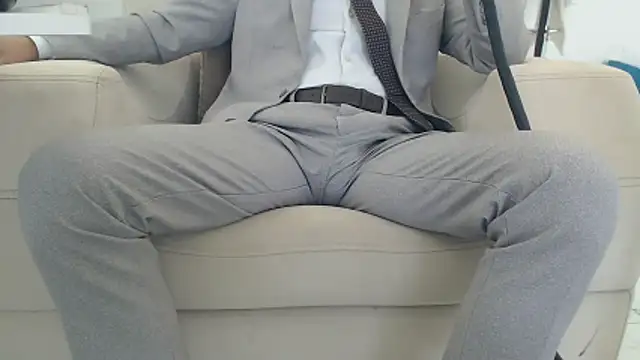 masterxmonster online show from October 27, 2025, 8:37 am