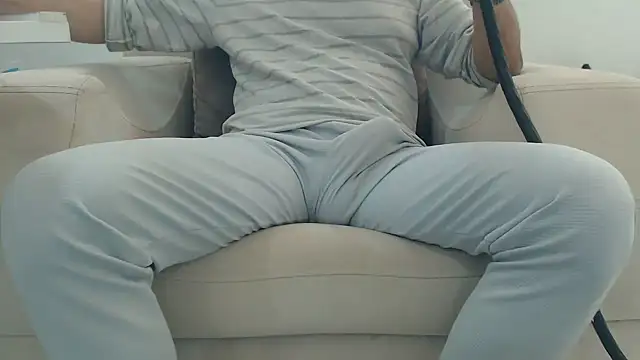 Snapshot of masterxmonster chatting on February 25, 2026, 2:12 am masterxmonster online show from February 25, 2026, 2:12 am