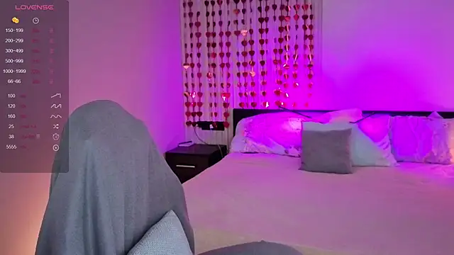 elinanortas online show from April 18, 2026, 4:59 am