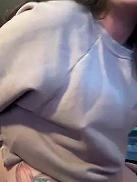 Mini And The Bear online show from March 23, 2026, 5:46 pm