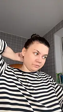 Snapshot of NinaVI chatting on March 2, 2026, 7:21 pm NinaVI online show from March 2, 2026, 7:21 pm