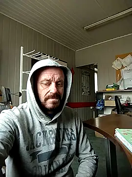 wilkalfa online show from March 10, 2026, 9:35 am