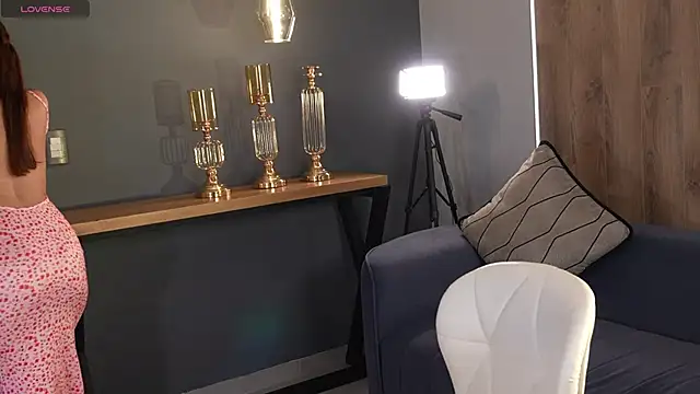 NaomiSainz online show from November 14, 2025, 11:14 am