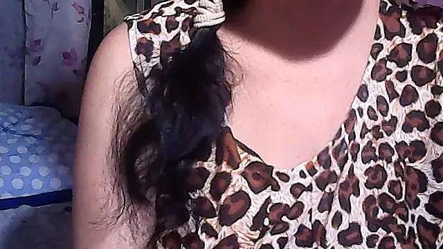 Snapshot of sweetsosie18 chatting on September 9, 2025, 5:28 am sweetsosie18 online show from September 9, 2025, 5:28 am