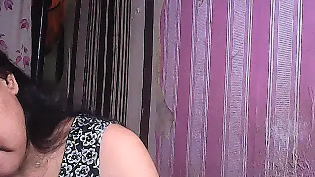 Snapshot of sweetsosie18 chatting on September 12, 2025, 7:19 am sweetsosie18 online show from September 12, 2025, 7:19 am