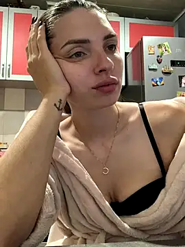 SeducingYoghourt online show from October 10, 2025, 3:02 pm