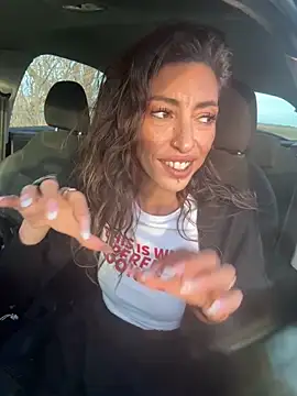 amanilouve online show from February 22, 2026, 4:41 pm