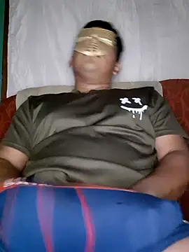 Efrain2090 online show from December 13, 2025, 10:16 pm