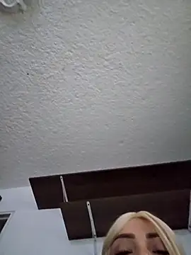 natalygolden69 online show from February 7, 2026, 1:08 pm