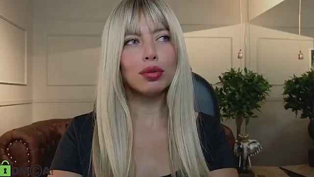 Snapshot of ROSE__15 chatting on June 25, 2026, 12:21 pm ROSE 15 online show from June 25, 2026, 12:21 pm