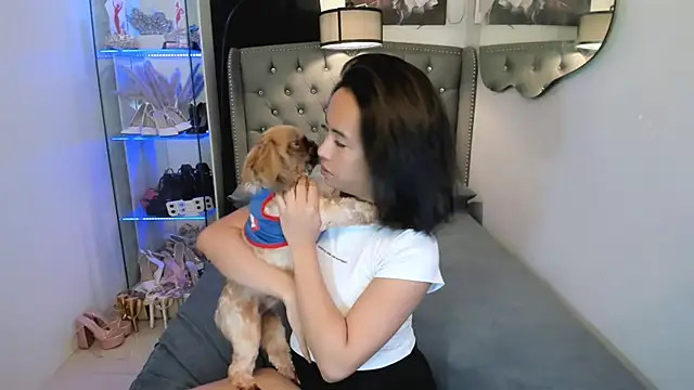 reighnempress online show from February 9, 2026, 1:03 am