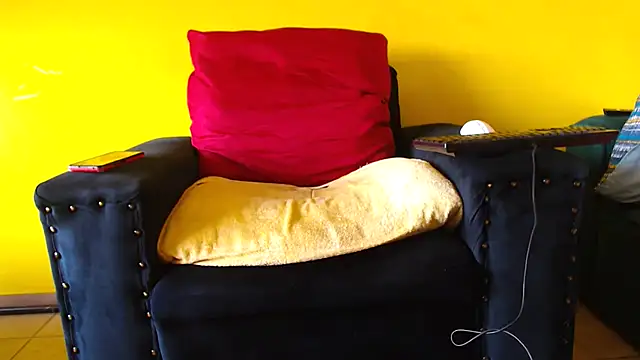 zuluboyxx online show from October 15, 2025, 6:22 am