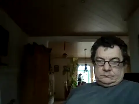 Snapshot of Nobbie444 chatting on December 19, 2025, 1:13 pm Nobbie444 online show from December 19, 2025, 1:13 pm