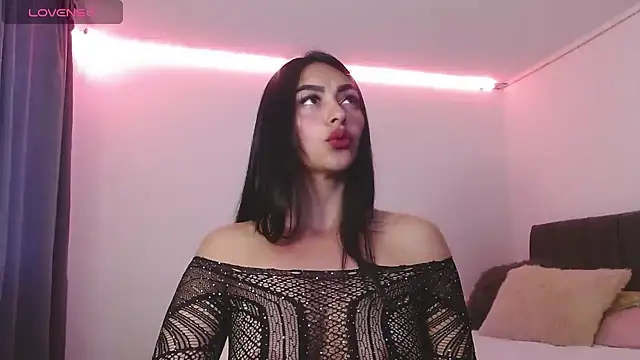 Melaniie01 online show from April 14, 2026, 10:48 pm