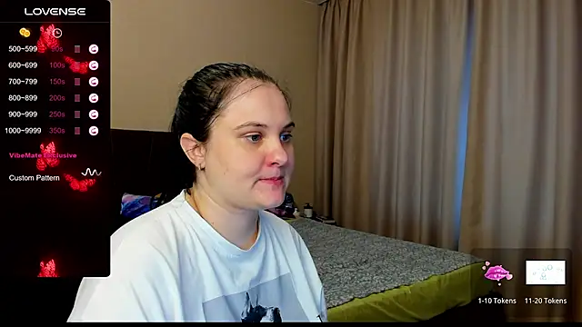 AlanaBrox online show from October 28, 2025, 9:08 am