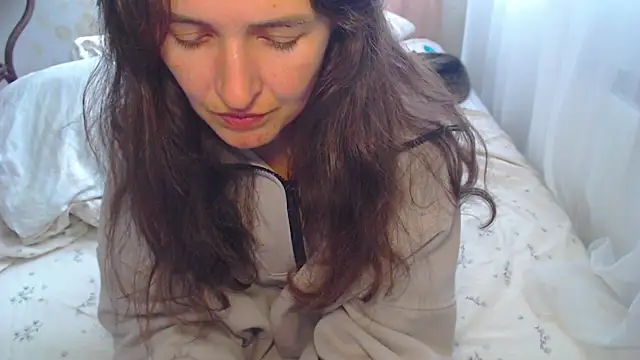 LoraPreston online show from June 26, 2026, 1:17 pm