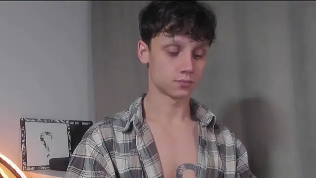 Snapshot of Nicky_neal chatting on December 4, 2024, 3:20 am Nicky neal online show from December 4, 2024, 3:20 am