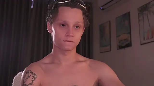 Snapshot of Nicky_neal chatting on April 2, 2026, 12:07 am Nicky neal online show from April 2, 2026, 12:07 am