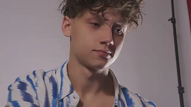 Snapshot of Nicky_neal chatting on September 27, 2025, 1:50 pm Nicky neal online show from September 27, 2025, 1:50 pm