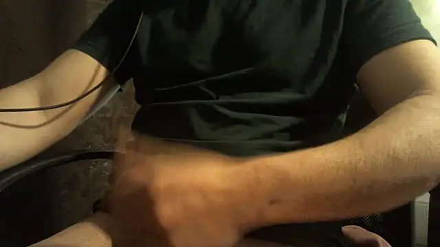 Snapshot of chic0secret0 chatting on March 30, 2026, 9:33 am chic0secret0 online show from March 30, 2026, 9:33 am