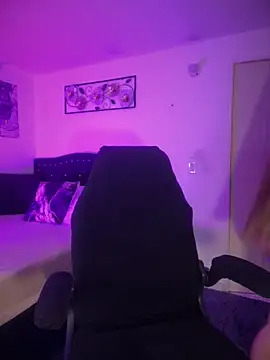 carolina16love online show from February 25, 2026, 11:04 pm