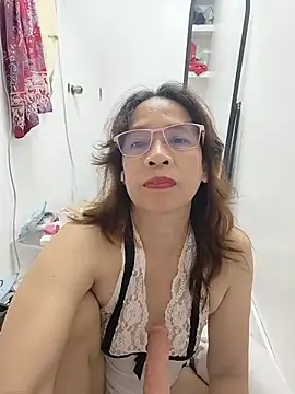 Snapshot of HotsexyNaughtysweetbaby chatting on June 25, 2026, 1:14 am HotsexyNaughtysweetbaby online show from June 25, 2026, 1:14 am