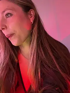 Sara Browney online show from February 5, 2025, 1:04 am