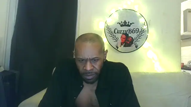 CuzzyB69 online show from April 12, 2026, 10:24 pm