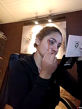 Emiily W online show from October 24, 2025, 1:21 pm