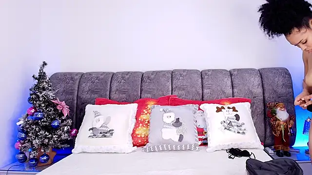 naia blessed online show from December 2, 2025, 7:15 pm