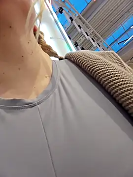 Bondgirl 013 online show from December 21, 2025, 1:46 pm