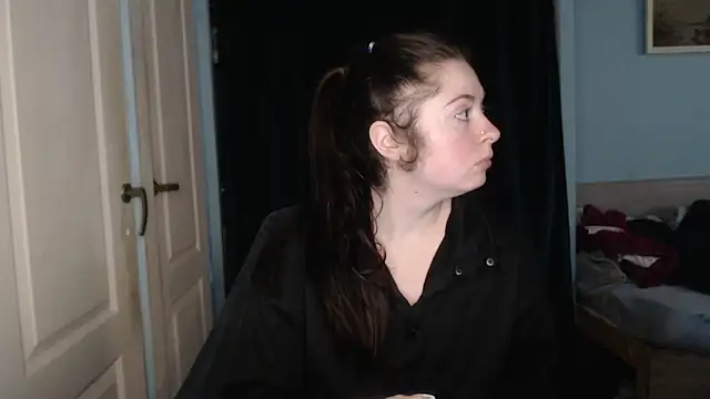 ryhhnnagold99 online show from February 12, 2026, 6:02 am