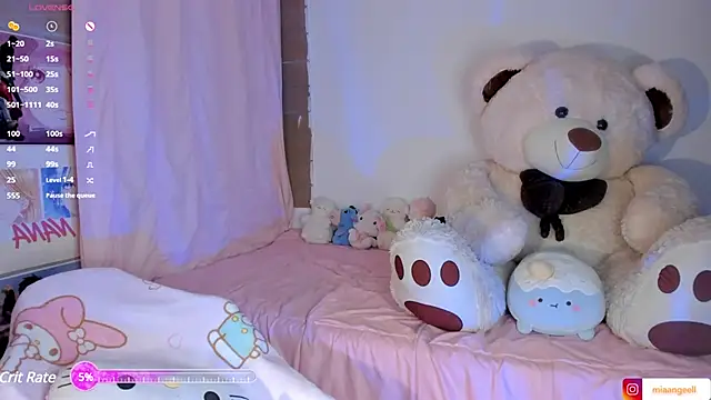 mia angel  online show from January 22, 2025, 11:32 pm