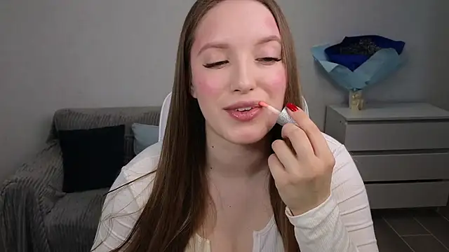 EvaMaddison online show from February 26, 2025, 5:24 am