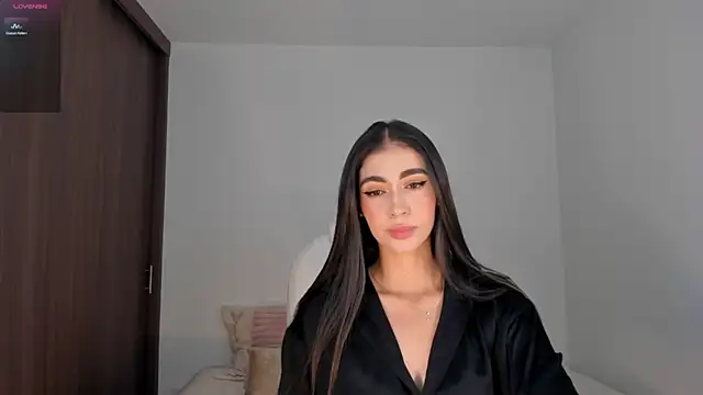 RebeccaBaxter online show from February 27, 2025, 11:48 pm