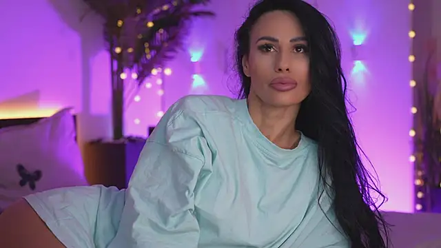 Lorettelorena online show from March 21, 2026, 8:30 am