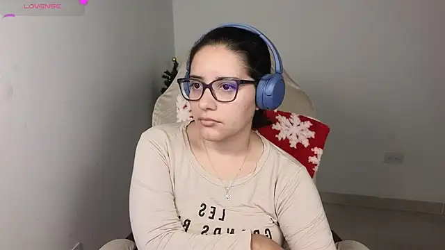 blue  moon  online show from December 15, 2025, 3:56 am