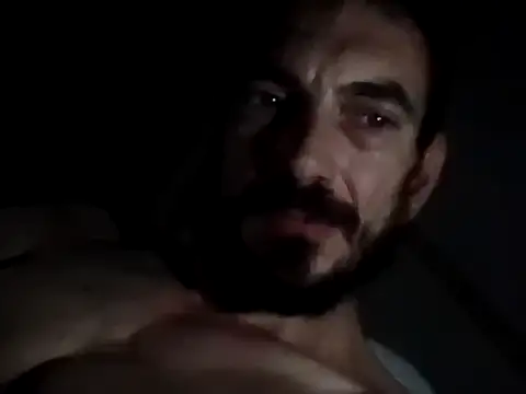 joliecu online show from May 25, 2026, 10:52 pm