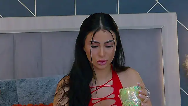 EmyLaveau online show from March 3, 2026, 6:20 am