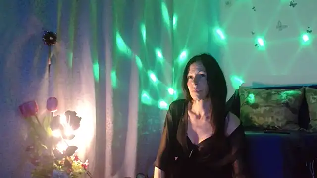 Snapshot of ElysaSun chatting on October 4, 2025, 5:47 pm ElysaSun online show from October 4, 2025, 5:47 pm