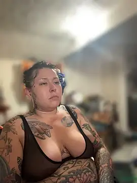 evacheers online show from April 18, 2026, 10:17 am