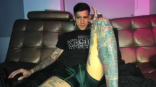 Snapshot of josh__ackerman chatting on June 30, 2026, 12:54 am josh ackerman online show from June 30, 2026, 12:54 am