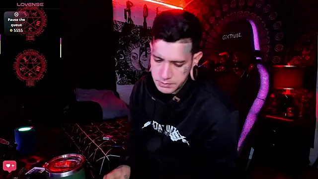 josh  ackerman online show from September 22, 2025, 1:39 pm