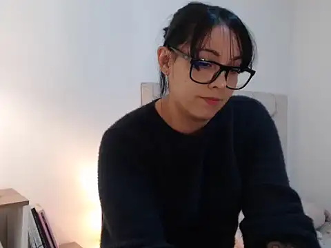 Snapshot of camii_7 chatting on October 7, 2025, 12:22 am camii 7 online show from October 7, 2025, 12:22 am