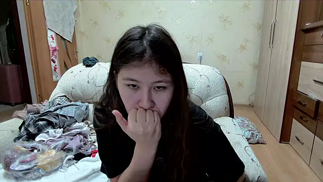 Snapshot of Riz_girl chatting on May 16, 2026, 12:48 pm Riz girl online show from May 16, 2026, 12:48 pm