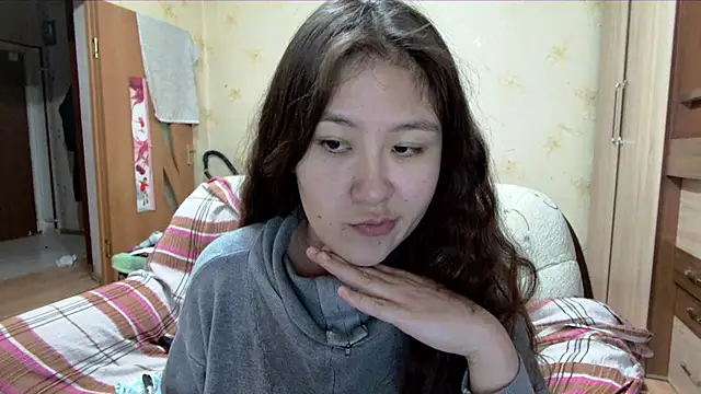 Snapshot of Riz_girl chatting on April 20, 2026, 3:46 pm Riz girl online show from April 20, 2026, 3:46 pm