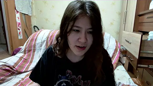 Snapshot of Riz_girl chatting on May 1, 2026, 11:54 pm Riz girl online show from May 1, 2026, 11:54 pm