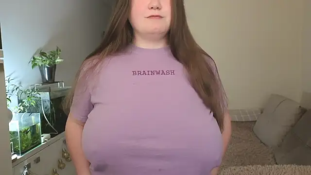 remirann  online show from March 23, 2026, 10:37 am